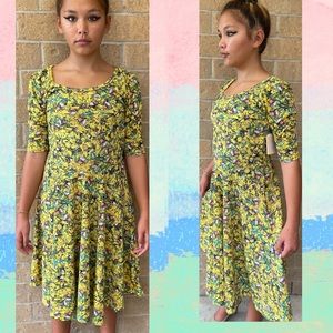 💙NWT NICOLE LuLaRoe dress yellow daffodil jonquil Medium NEW